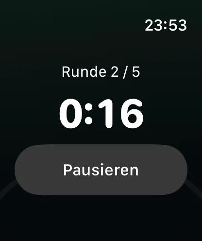 Der Intervall-Timer auf der Uhr: Runde 2 von 5, 0:16, darunter Pausieren